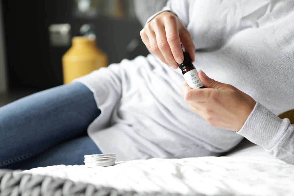 500mg CBD, 1000mg CBD, 2000 mg CBD, tincture bottles. natural golden full spectrum CBD from Leaf Organics